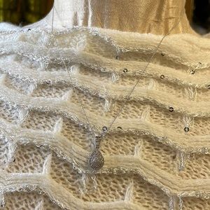 White gold and Diamond teardrop necklace - 18 inches